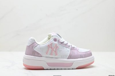 真标Mlb 纽约洋基队 Chunky Liner Embo Monogram 印刻老花 时尚舒适 休闲运动 防滑耐磨增高 低帮 板鞋 货号:3Asxe075N