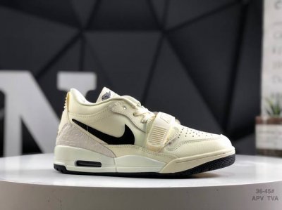 180 Air Jordan Legacy 312 乔丹篮球鞋系列 号称 “最强三合一” 的 Jordan Legacy 312，自然有着杂交结合的设计，它的名