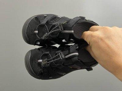 海外版Keen潮牌二代轻便儿童溯溪两穿凉鞋 Size：24-37码 新工厂P新工艺 升级版二代 细节做工超精致 橡胶耐磨防滑大底，脚感超赞 魔术贴设计，方便调节