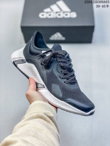 公司级Alphabounce Instinct M 阿尔法 这款跑步鞋，采用弹力鞋面，舒适贴合，旨在为专业跑步运动打造。中底力求助力足部内外侧运动。舒适贴合，F