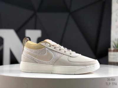 200 耐克Nike Book 1 Devin Booker 德文·布克 男子实战篮球鞋 鞋面由柔软的纺织品和柔软的磨绒面皮组合而成，脚踝处带有透气孔，鞋款内部