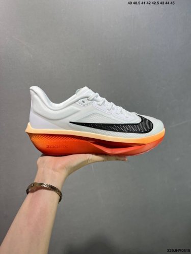 公司级Nk Zoomx Invincible Run Flyknit Fk6 Zoom Fly 6轻量飞织低帮休闲运动慢跑鞋 此鞋专为长跑运动员而生 是为5至1