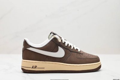 公司级NIKE AlR FORCE 1‘07 LV8 原楦头原纸板 打造纯正低帮空军版型 专注外贸渠道 全掌内置蜂窝气垫 原盒配件 原厂中底钢印、拉帮完美 官方