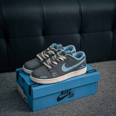 核心私 Nike Dunk 全套原楦原模倾力打造完美版型 独家原厂航空铝磨具打磨大底 鞋头坡度极致还原 无解鞋型 原盒原配 圈内天花板工艺 原厂冲刀 超高清洁度