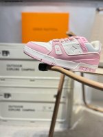 路易威登 Louis Vuitton Lv路易威登板鞋 新款 Lv Trainer最新配色运动鞋 L家 篮球鞋风格运动鞋 该鞋由艺术总监 Virgil Ablo