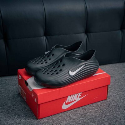核心私 Nike Reactx Rejuven8 耐克夏日穿搭凉鞋 #采用质感柔软且出众回弹的 Reactx泡绵，缔造非凡舒适的日常穿着体验，助你保持活力。 货
