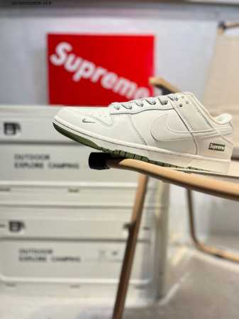 Nike Sb Dunk Low“Supreme联名” 周年高端定制 低帮休闲板鞋 定制鞋盒 超高清洁度 皮料切割干净无任何毛边 细节完美 Xx8888 Qd7 - 点击图像关闭