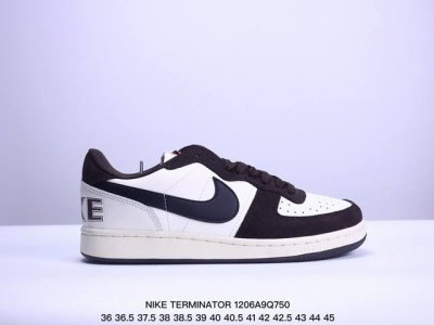 耐克 Nike Terminator Low 耐克终结者系列低帮滑板鞋 黄蓝密歇根 舒适 百搭 防滑耐磨复古运动鞋。忠于原版，延续经典。采用耐穿舒适的利落皮革，