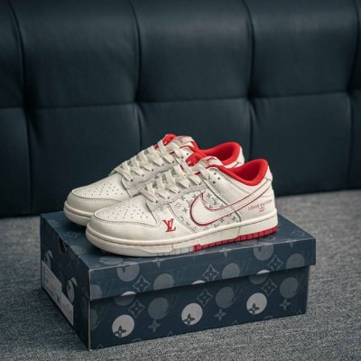 核心私 Nike Dunk 全套原楦原模倾力打造完美版型 独家原厂航空铝磨具打磨大底 鞋头坡度极致还原 无解鞋型 原盒原配 圈内天花板工艺 原厂冲刀 超高清洁度