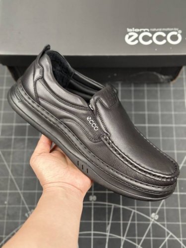 Ecco爱步潮流男鞋2024秋季秋款街头 一脚蹬 男款百搭 街头系列新品 工艺牛皮鞋面 挺阔有型纹理清晰 ，方便快捷 个性后鞋尾 凸显潮流新元素PU橡胶大底 柔
