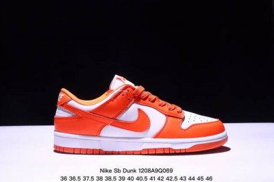 真标 耐克 Nike Sb Dunk Low Pro 男女同款运动鞋复古板鞋，采用柔软皮革鞋面，经久耐穿，塑就如元年款 Dunk 般的复古质感。鞋头透气孔，搭配