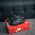 核心私 nike Reactx Rejuven8 耐克夏日穿搭凉鞋 #采用质感柔软且出众回弹的 Reactx泡绵 缔造非凡舒适的日常穿着体验 助你保持活力 货号
