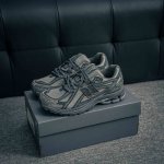 核心私 new Balance 1906系列 休闲鞋 #采用轻质牛剖革拼接透气网眼衬垫织物鞋面材质 T-Beam大底提供足步弓支撑 保持步态稳定 后跟搭载外露缓