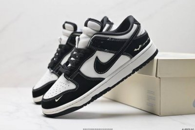 260 公司级耐克Nike Dunk Low 扣篮系列 复古低帮休闲运动滑板板鞋 采用脚感柔软舒适Zoomair气垫 有效吸收滑板等极限运动在落地时带来的冲击力