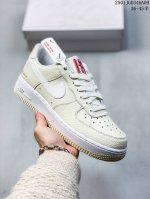 简介：头层特价耐克 Nike Air Force 7 空军一号 蛇年限定 低帮百搭休闲运动板鞋。柔软、弹性十足的缓震性能和出色的中底设计，横跨复古与现代的外型结