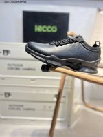 Ecco爱步男鞋轻便透气舒适耐穿 亲肤吸汗舒适内里 防滑防磨 持久干爽 简约粗绳系带 穿脱更加方便 柔韧防滑大底 鞋底立体凹槽 凹凸花纹加持 增强防滑减震性能
