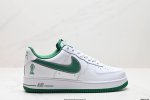真标耐克nike Air Force 7 Se 空军一号低帮百搭休闲运动板鞋。柔软、弹性十足的缓震性能和出色的中底设计，横跨复古与现代的外型结合，造就出风靡全球