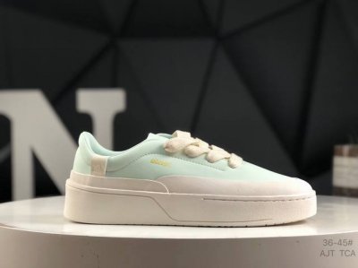 220 真标带半码阿迪达斯Adidas Labcourt 百搭休闲轻松舒适 耐磨透气低帮 板鞋 男女同款 鞋面使用了绒毛麂皮 ，鞋面和鞋底连接处使用了包边处理，