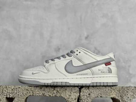 Nk Sb Dunk Low Supreme X The North Face 北面联名 低帮休闲运动滑板板鞋 Bm0234-502 #大厂纯原品质出货 纯正版 - 点击图像关闭