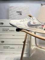 北面 X Nike Sb Dunk Low 大厂出品 极力推荐 新配色 原装头层材料 独家版型蒸餾加工 帶來的是更好的视觉和脚感体验 大厂纯原品质出货 清洁度