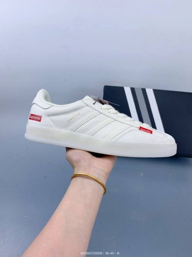 supreme X Adidas Originals Handball Spzl Burgundy 手球运动员系列低帮复古德训风百搭休闲运动板鞋 Size：如图