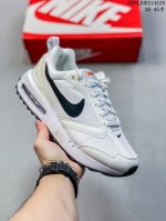 公司级Nk Air Max Dawn 黎明系列低帮气垫百搭休闲运动慢跑鞋 采用柔软翻毛皮和透气梭织材料打造利落鞋面 中底和鞋跟融入现代感线条设计 兼具复古风格与