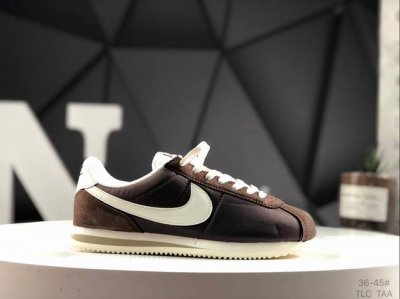 130 耐克Nike Classic Cortez Nylon 阿甘 完美楦型 Eva轻量缓震材质 采用最新改良独立三层模具版本 采用二次发泡Eva轻量缓震材质