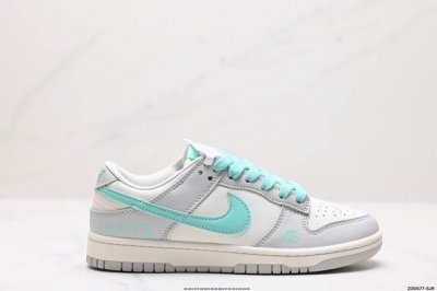 公司级耐克nike Sb Dunk Low Retro 扣篮系列 复古低帮休闲运动滑板板鞋 采用脚感柔软舒适zoomair气垫 有效吸收滑板等极限运动在落地时带