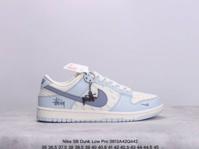 耐克 Nike Sb Dunk Low Pro X Lv 路易威登 联名复古低帮休闲运动滑板板鞋。采用脚感柔软舒适zoomair气垫，有效吸收滑板等极限运动在落