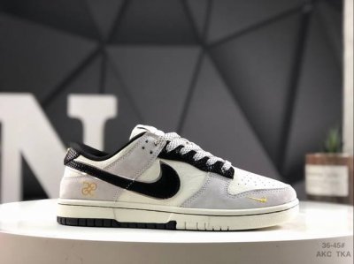 250 公司级带半码 Air Jordan 1 Low 低帮 Aj1 乔丹1代 Aj1 乔1 低邦 乔丹篮球鞋系列 鞋身采用皮革勾勒轮廓,白色鞋面与鞋身两侧Sw