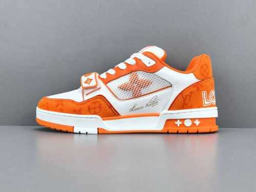 渠道优势，！ Zd-驴牌 Lv Trainer 情侣限定系列 休闲 低帮 时尚板鞋 尺码35 36 37 38 39 40 41 42 43 44 45 注：此