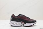 公司级nike Air Max Dn 耐克2024全新气垫跑鞋 #全新鞋款在同侧采用了四个圆柱仓式的设计 不仅有防滑耐磨性功能 还搭配了周围一圈柔软的泡棉材质