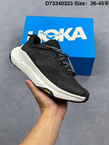 230 公司级Hoka One One Transport 畅行低帮徒步减震耐磨跑步鞋 鞋面采用提花工程网面，精细的网孔设计，带来更好的透气性，而且质感更好。易