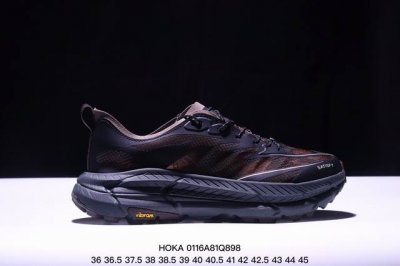 公司级Satisfy X Hoka M Mafate Speed 4全新配色 这个品牌来自于新西兰的毛利语，Hoka表示大地，One One表示飞越，连起来就是
