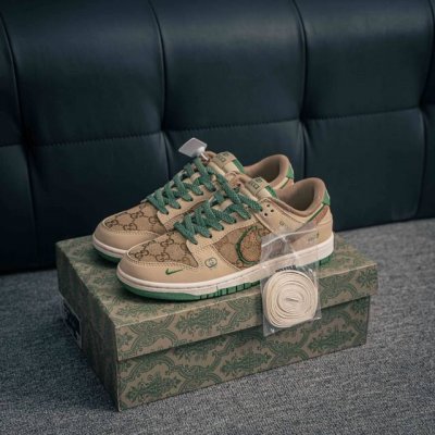 核心私 Nike Dunk 全套原楦原模倾力打造完美版型 独家原厂航空铝磨具打磨大底 鞋头坡度极致还原 无解鞋型 原盒原配 圈内天花板工艺 原厂冲刀 超高清洁度