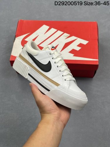 nike 耐克 Court Legacy Lift 男女士运动鞋 运动厚底小白鞋 复古休闲鞋 上部和合成的 Strati 重叠,增加纹理 深度和透气性 刺绣细节