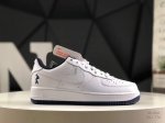 140 耐克 Nike Air Force 1 '07 Low 空军一号含气垫 小白鞋 低帮百搭厚底增高休闲运动板鞋。柔软、弹性十足的缓震性能和出色的中底设计，