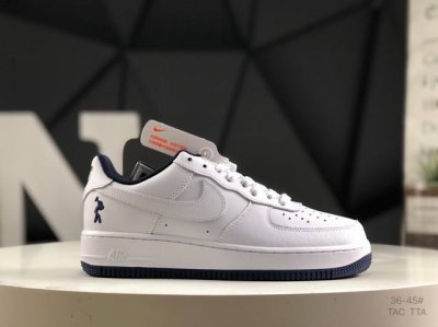 140 耐克 Nike Air Force 1 '07 Low 空军一号含气垫 小白鞋 低帮百搭厚底增高休闲运动板鞋。柔软、弹性十足的缓震性能和出色的中底设计，