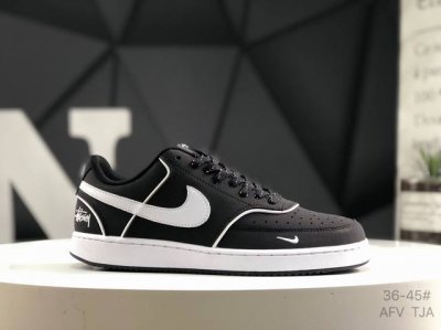 耐克 Nike Court Vision 低帮百搭 透气休闲运动板鞋 兼顾舒适脚感和出众风范 演绎匠心之作 结构性的支撑贴合感结合复古篮球设计 电绣工艺 皮料切