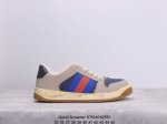 原盒特价 古驰男女鞋 Gucci Screener系列做旧条纹织带脏脏鞋时尚复古板鞋潮运动鞋 复古学院风款式与融入怀旧运动服风格的面料风靡数十年，不同风格演绎出