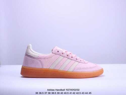 公司级adidas Handball Spezial 阿迪达斯经典款 复古休闲板鞋 全鞋采用反毛皮制作 牛筋耐磨大底 承载青春情怀的板鞋 经典三条杠装饰鞋侧 品
