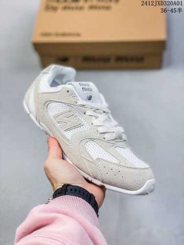 Miumiu缪缪 X New Balance Nb530 情侣款 休闲 运动鞋 阿甘鞋 德训鞋 原版开发 经典nb530运动鞋中汲取灵感推出了自己的迭代版本53
