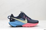 公司级nike Reactx Pegasus Trail 5 Next Nature 越野跑步鞋 登月兼顾迅疾外观和稳固脚感 后跟覆面和中足动态支撑巧妙融合 缔
