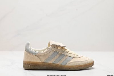 公司级adidas Handball Spezial 阿迪达斯经典款 复古休闲板鞋 全鞋采用反毛皮制作 牛筋耐磨大底 承载青春情怀的板鞋 经典三条杠装饰鞋侧 品
