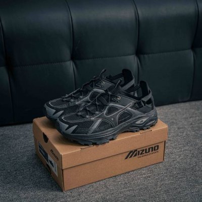 核心私 Mizuno Racer Trail Se 美津浓织物合成革透气春夏季凉鞋 货号：D1Gh241903 尺码：36 36.5 37 38 38.5 39