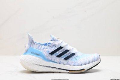 公司级阿迪达斯adidas Ultraboost Ub21全掌爆米花休闲运动跑鞋。采用网材搭配反光皮革鞋面，配上stretchweb网格外底和boost中底，提