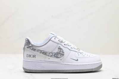 公司级nike Air Force 7 原楦头原纸板 打造纯正低帮空军版型 专注外贸渠道 全掌内置蜂窝气垫 原盒配件 原厂中底钢印、拉帮完美 官方货号:Jr62