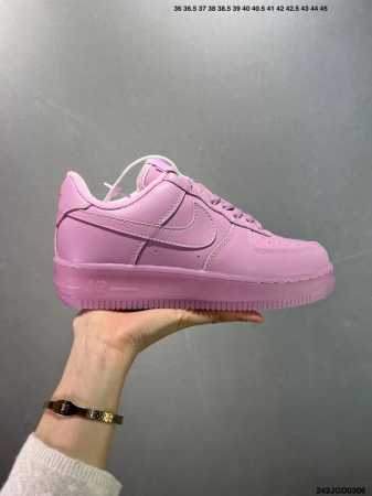 160 Nike Air Force 1 Low 空军一号低帮百搭休闲运动板鞋。柔软、弹性十足的缓震性能和出色的中底设计，横跨复古与现代的外型结合，造就出风靡全 - 点击图像关闭