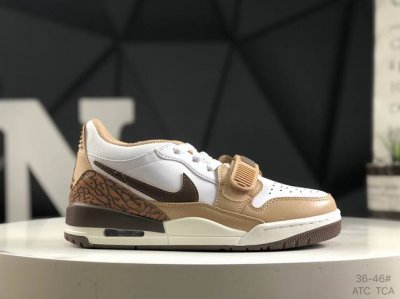 公司级带半码Air Jordan Legacy 312 马卡龙 乔篮丹球鞋系列 号称 “最三强合一” 的 Jordan Legacy 312，自然有着杂交合结的