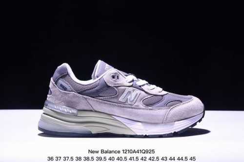New Balance新百伦nb Made In Usa M992系列美产血统经典复古休闲运动百搭老爹跑步鞋 货号：M992Eb 码数：36 37 37.5 3